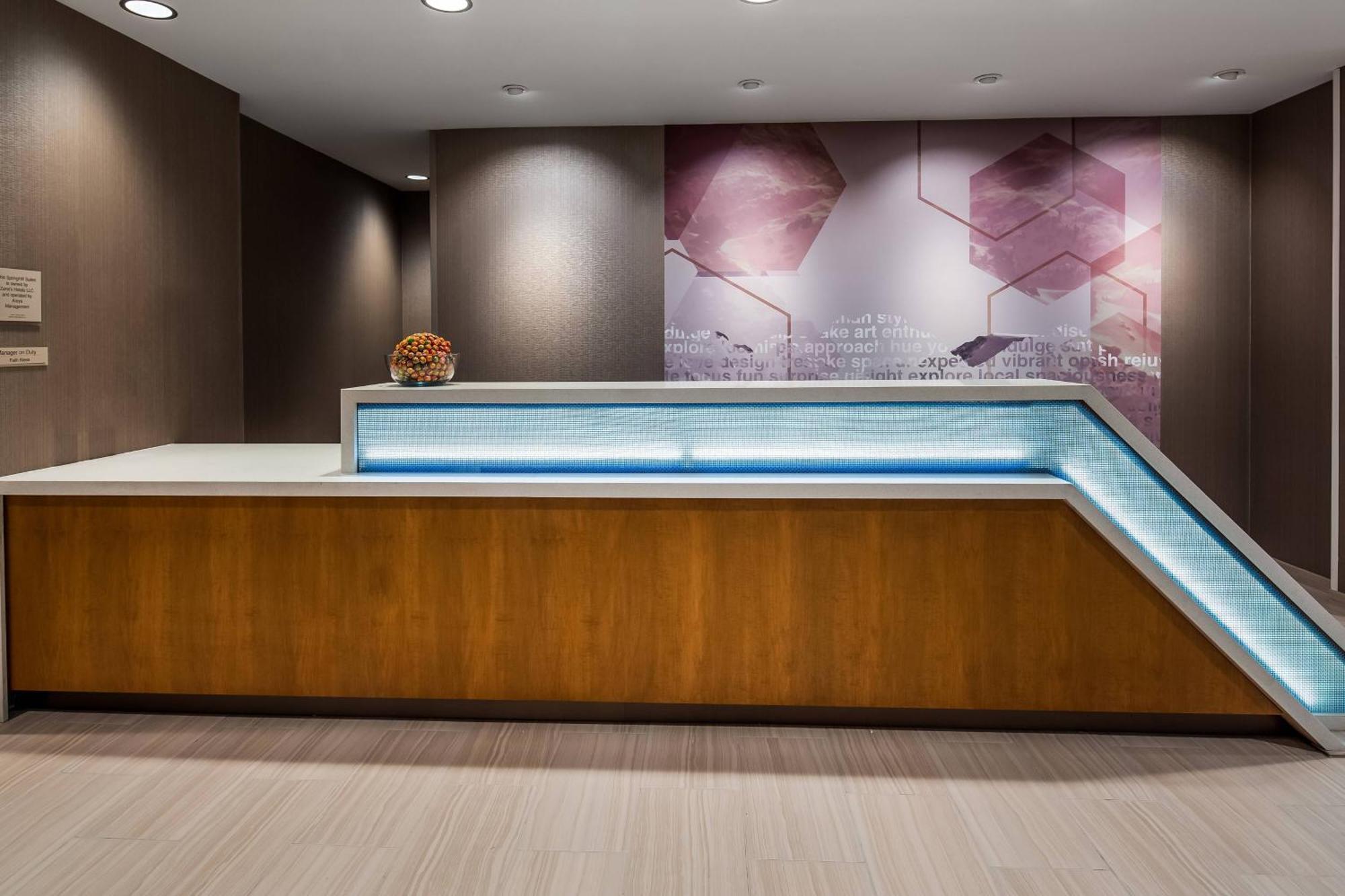 Springhill Suites By Marriott Чемберсберг Экстерьер фото