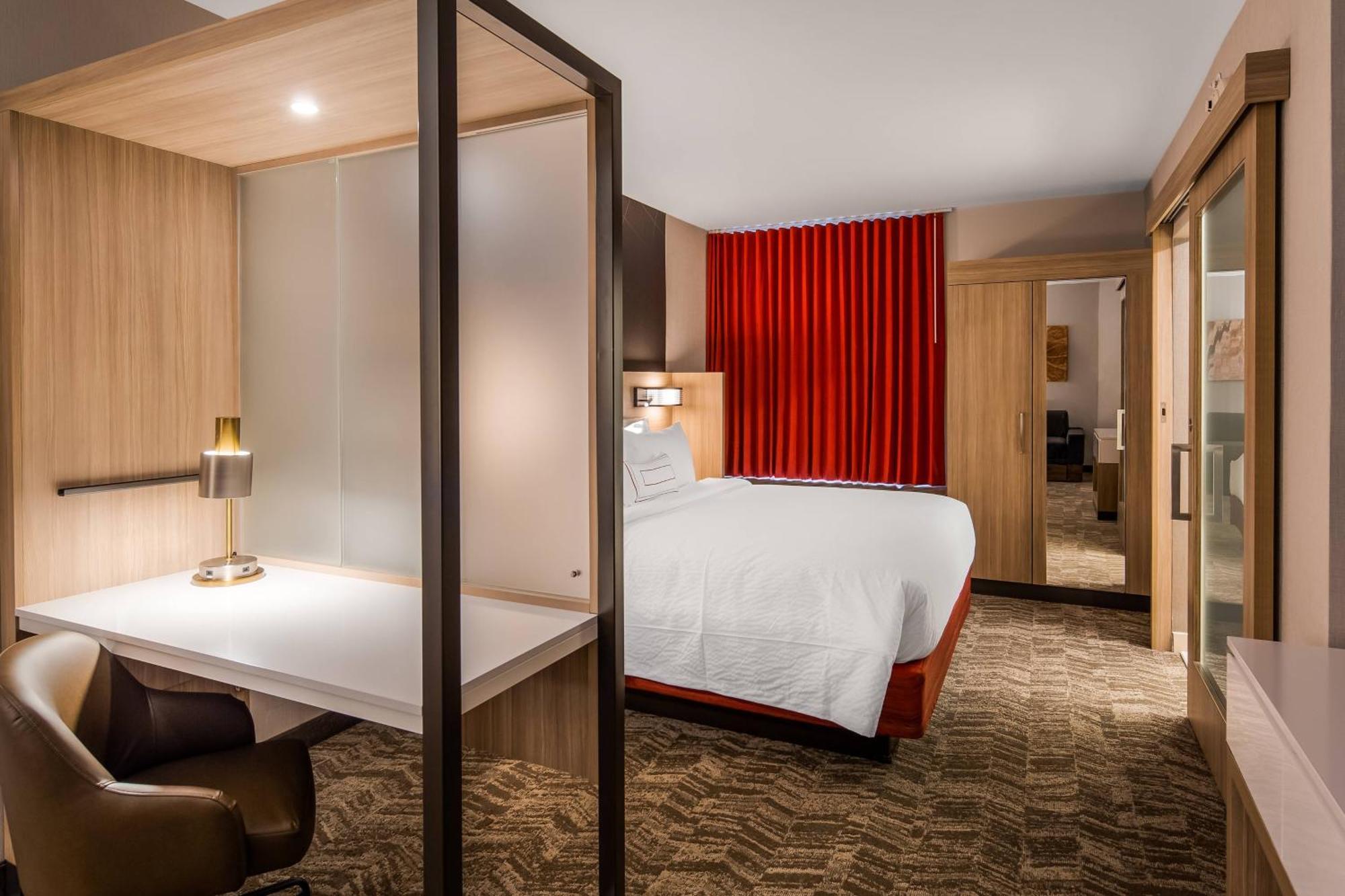 Springhill Suites By Marriott Чемберсберг Экстерьер фото